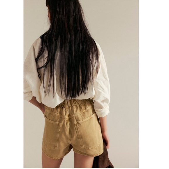 NWT We The Free We The Free Clark Pleated Denim Shorts-Washed Sand-Medium - Picture 3 of 5